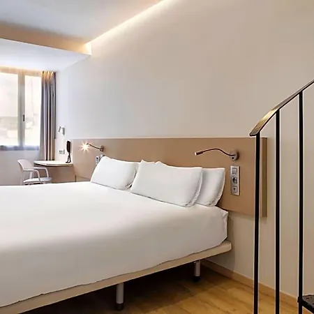 Centro 3*